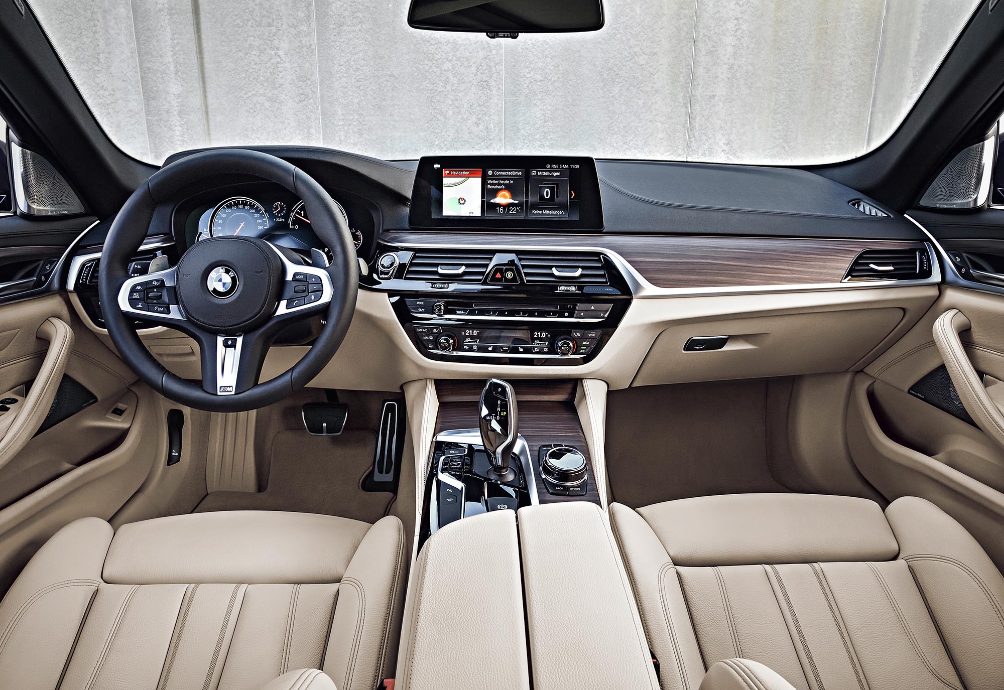 P90245047_highRes_the-new-bmw-5-series.jpg