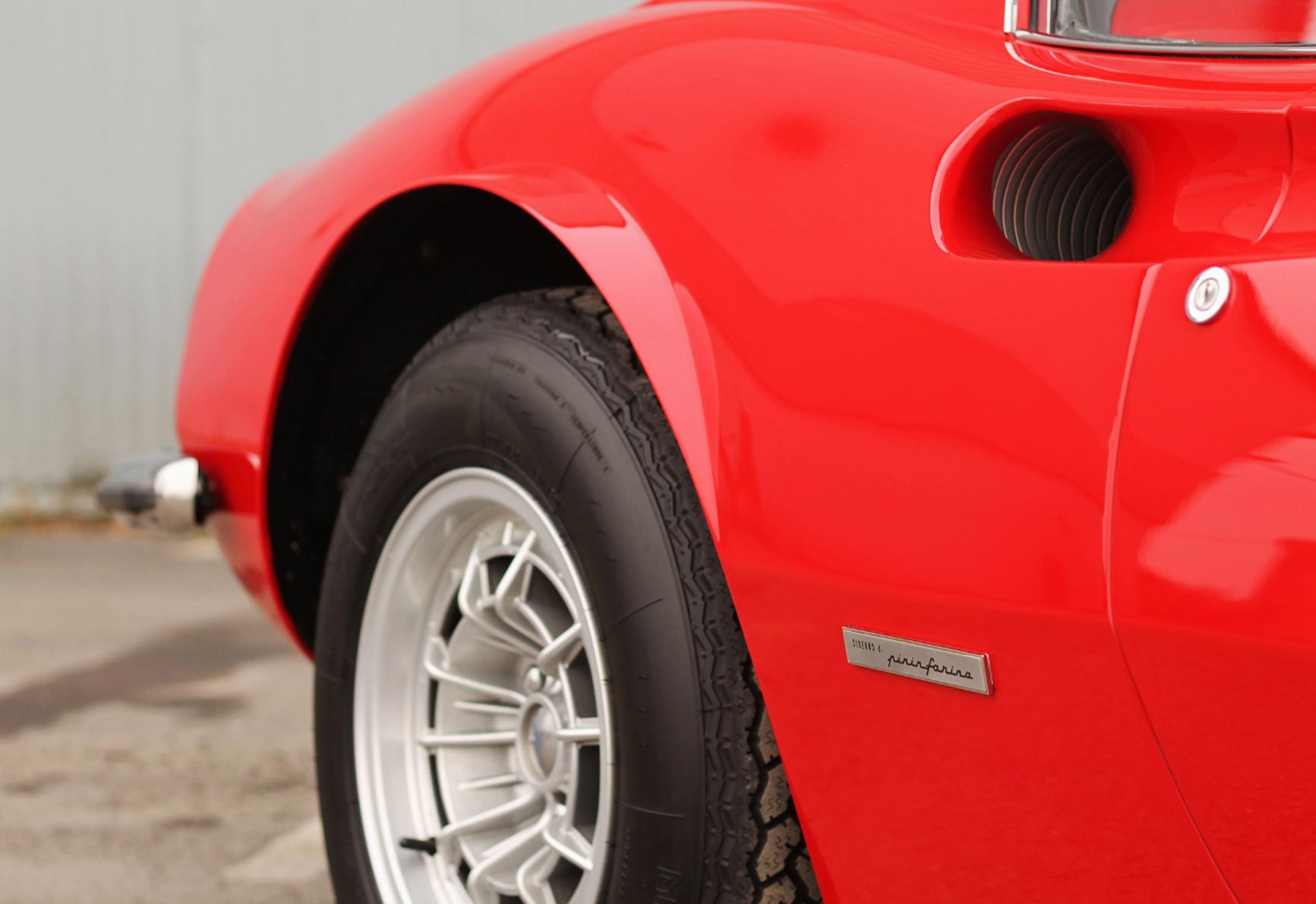1974-Ferrari-Dino-246-GT-flared-wheel-arch-HR.jpg