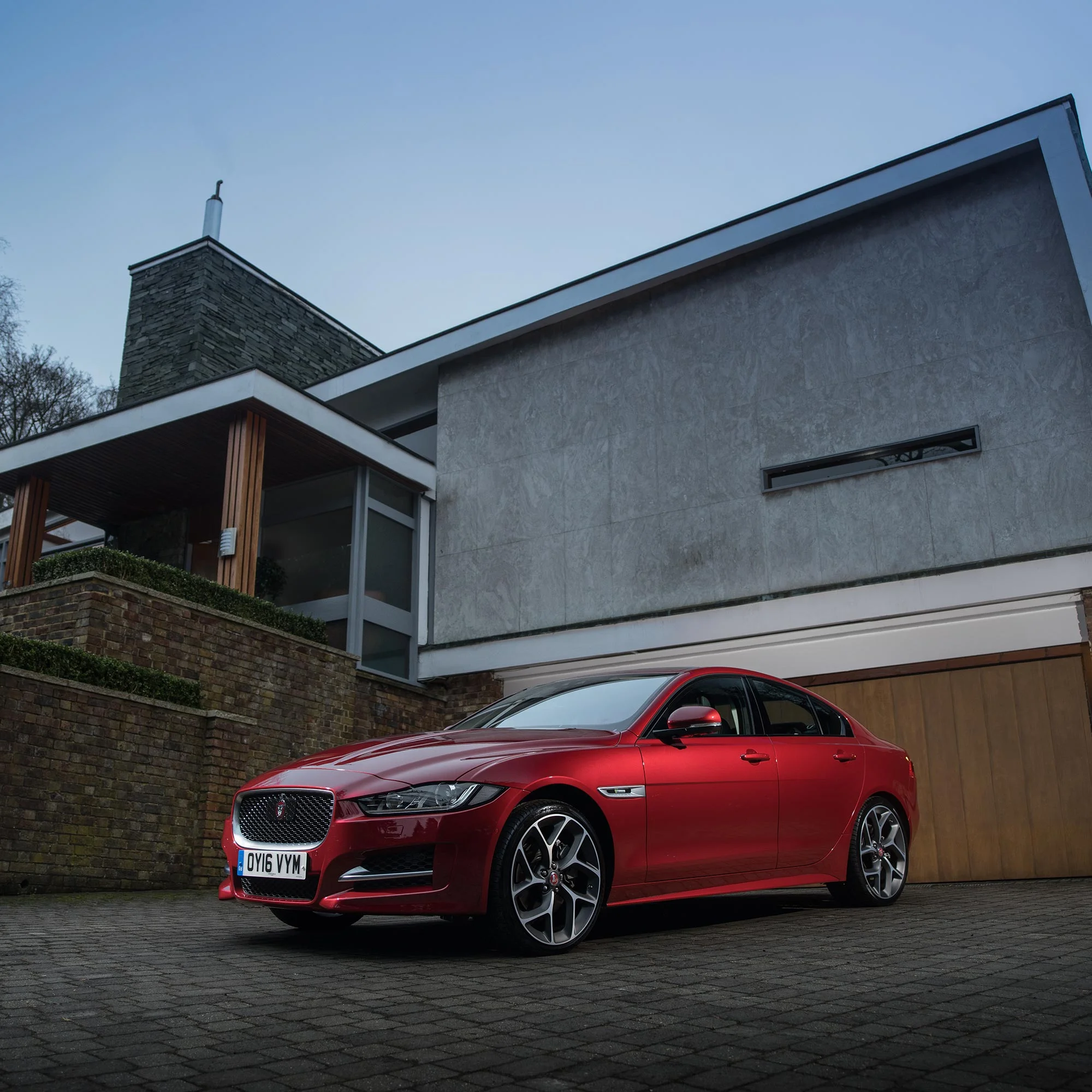 VIDEO: Jaguar and Shell launch world’s first in-car payment system