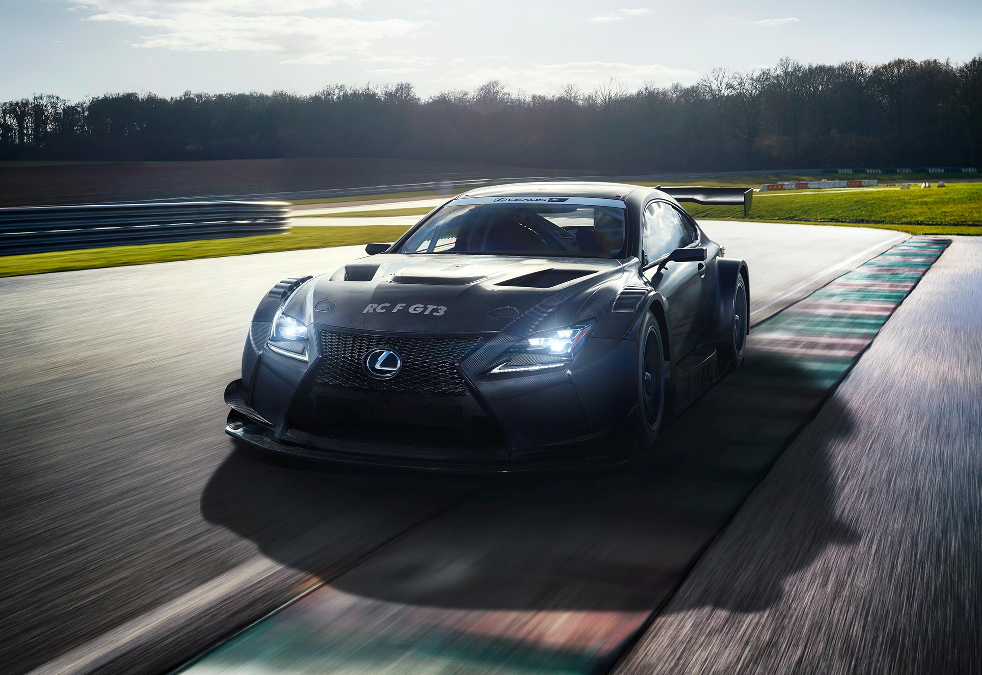 2017_Lexus_RC_F_GT3_Dynamic_001.jpg