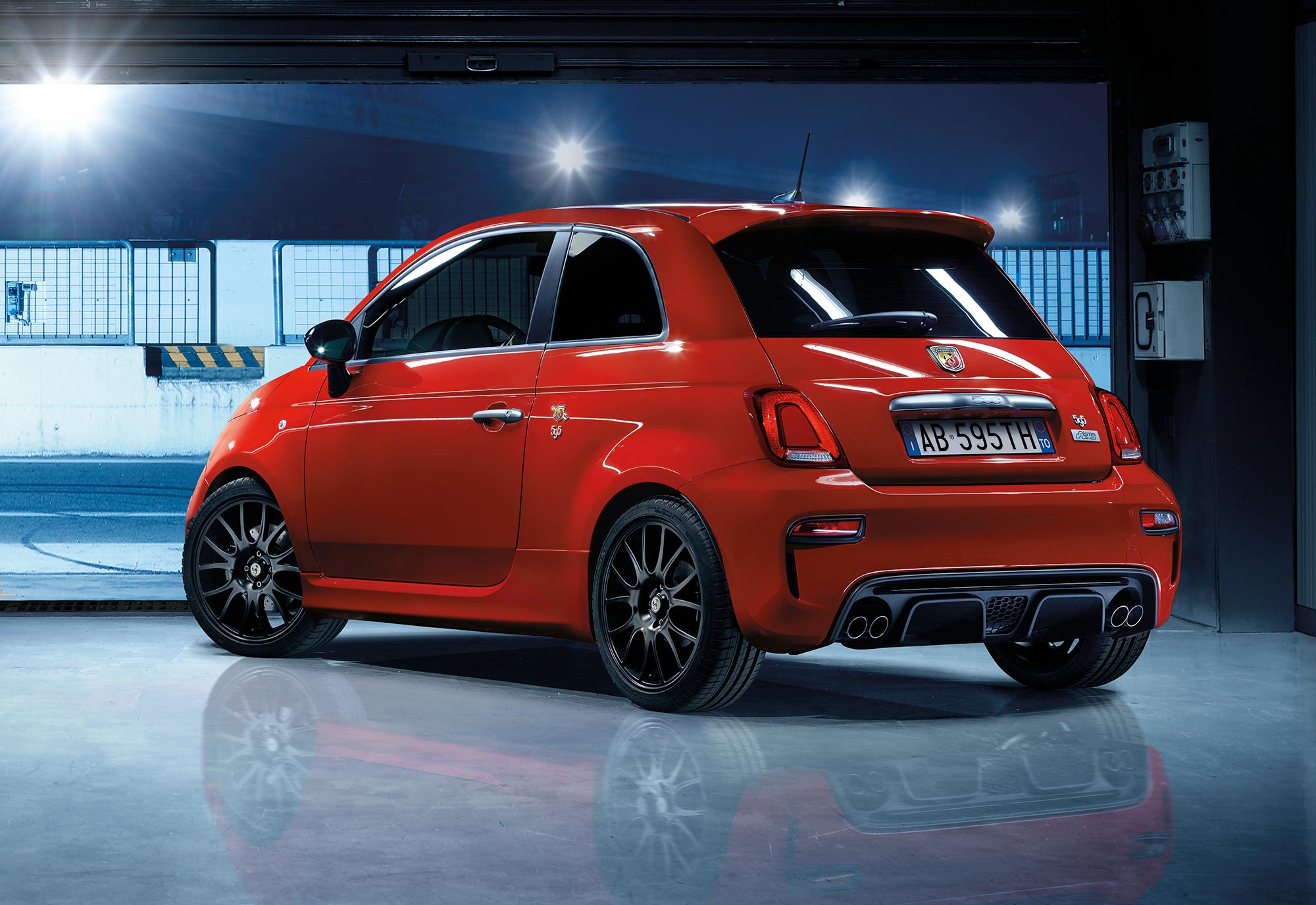 170301_Abarth_Ginevra_02.jpg