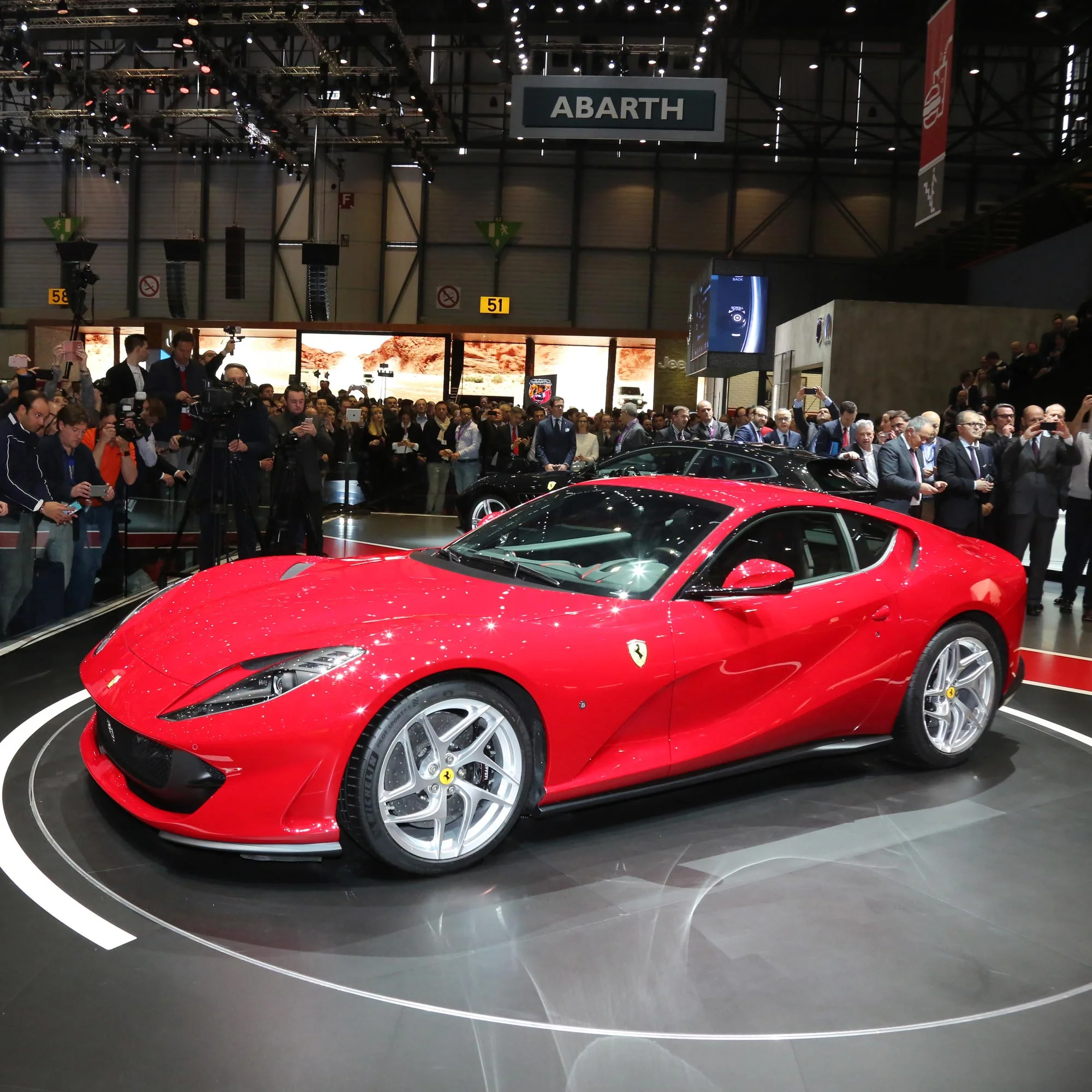 VIDEO: Ferrari unveils the 812 Superfast in Geneva