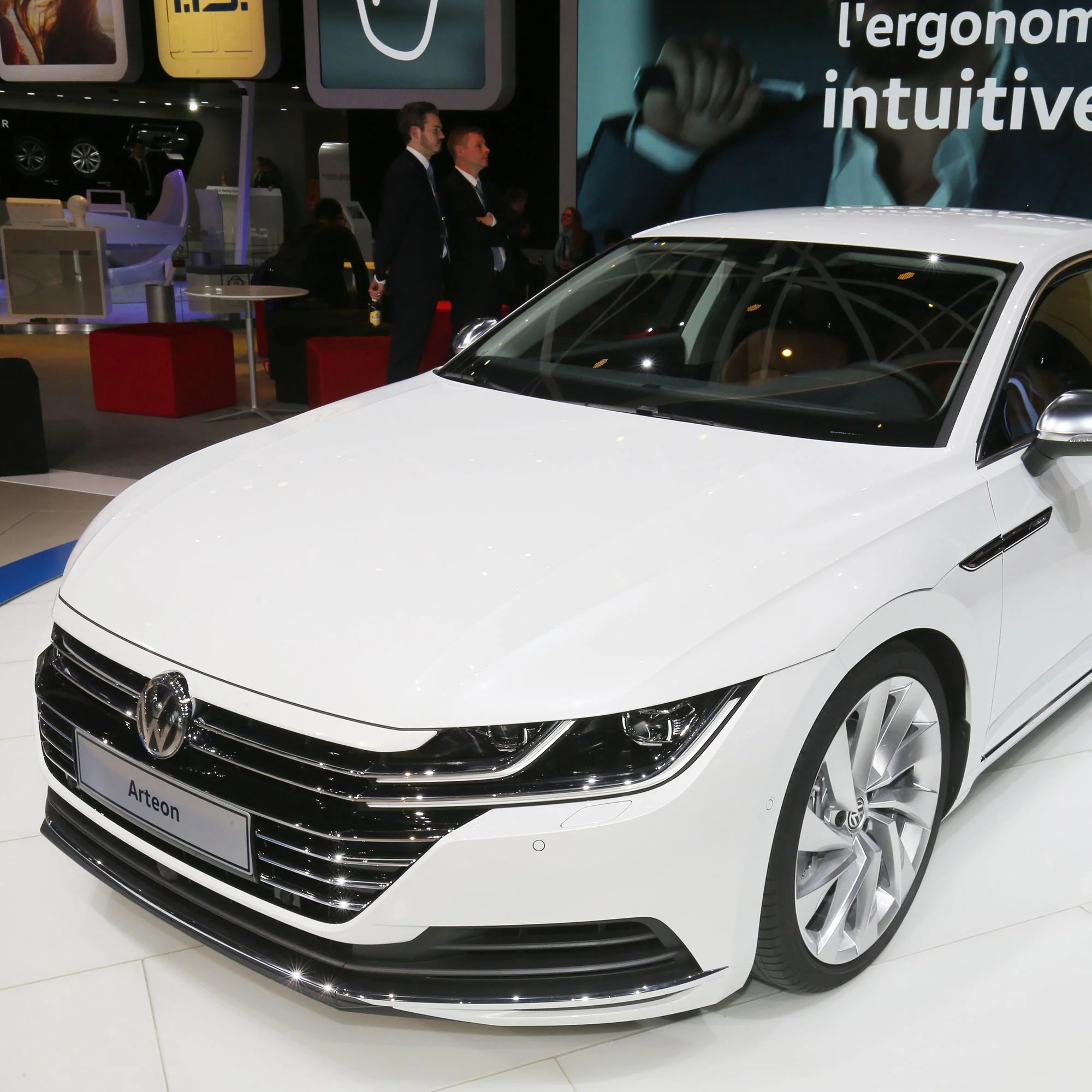 VIDEO: Volkswagen reveals new Arteon in Geneva