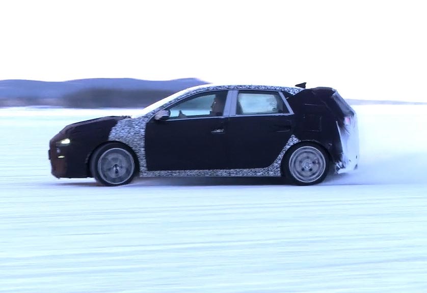 Hyundai_i30_Arjeplog_graphics_04.00_00_45_14.Still002.jpg