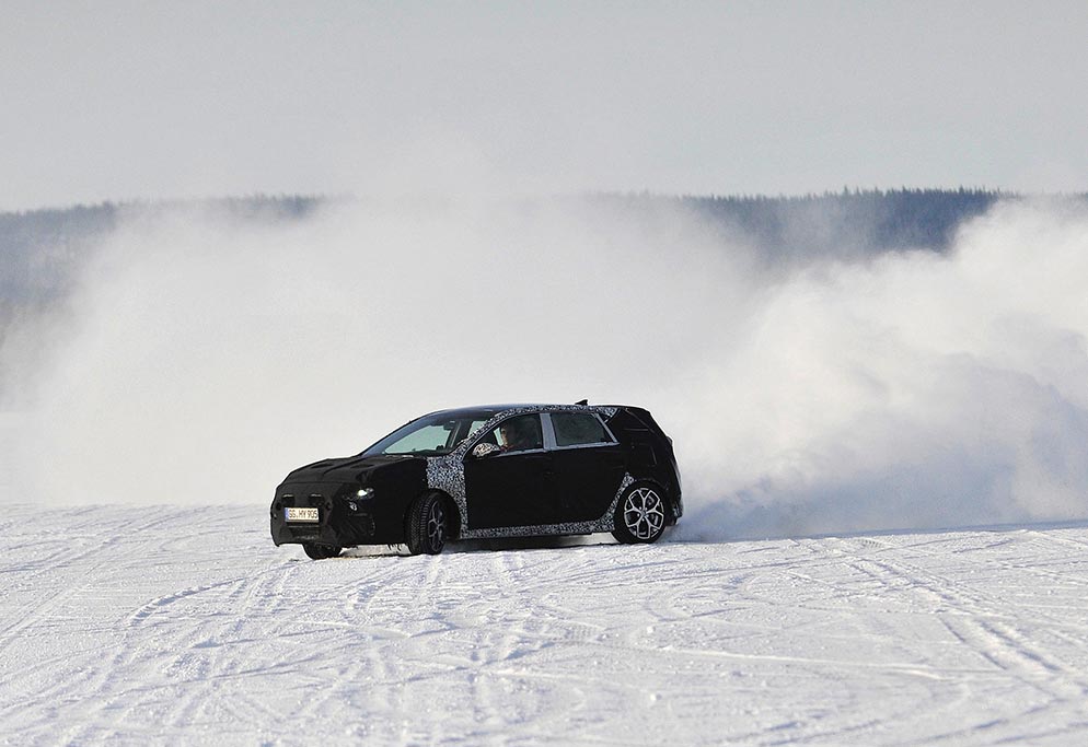 Hyundai-i30-N-Winter-Testing-Sweden-3.jpg