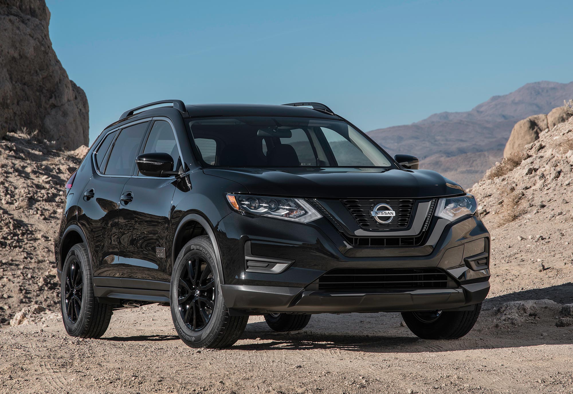 nissan_star_wars_rogue_one_03.jpg