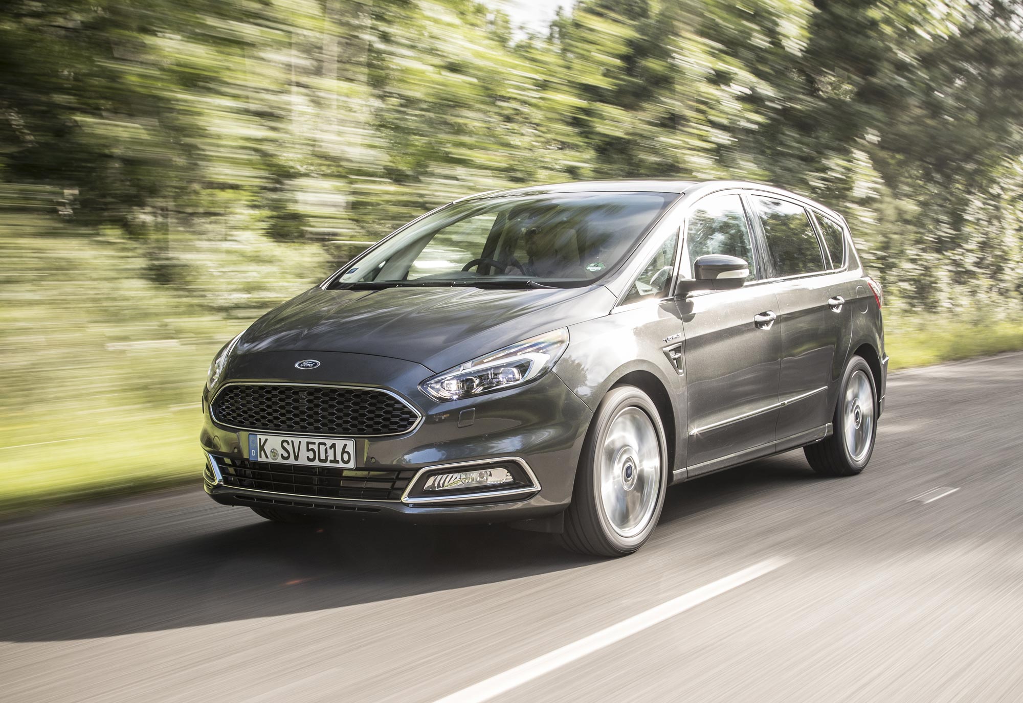 Ford_S-MAX-Vignale_FoS2016_09.jpg