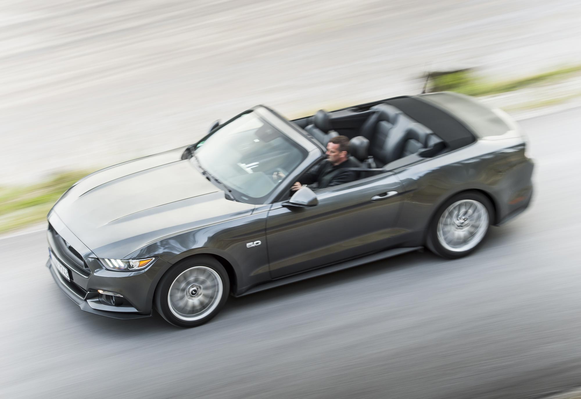FordMustang2015_28.jpg