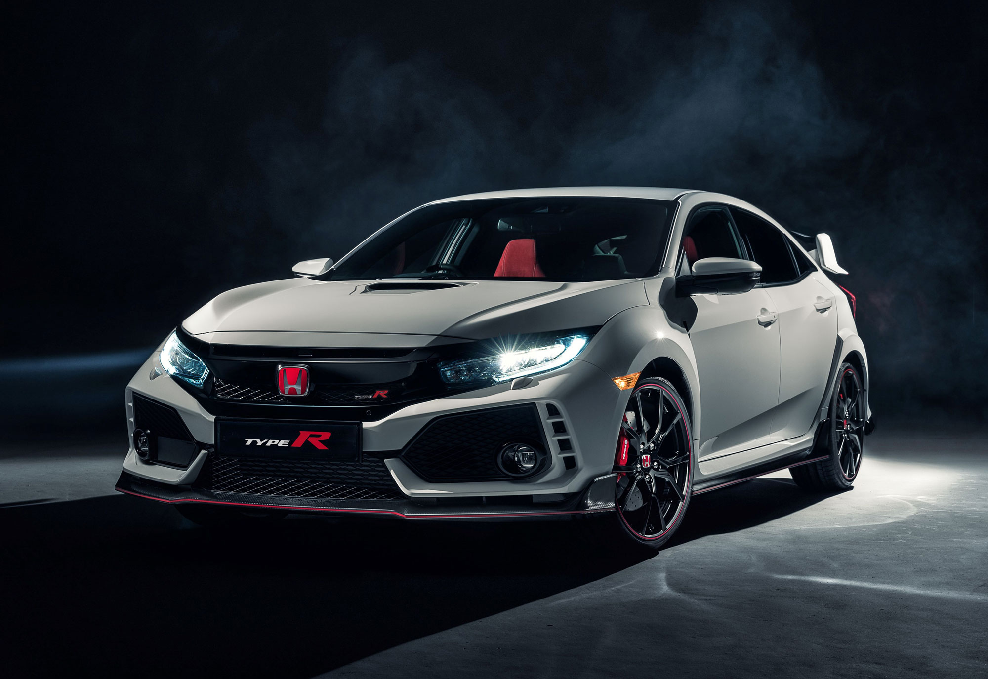 104634_2017_Civic_Type_R.jpg