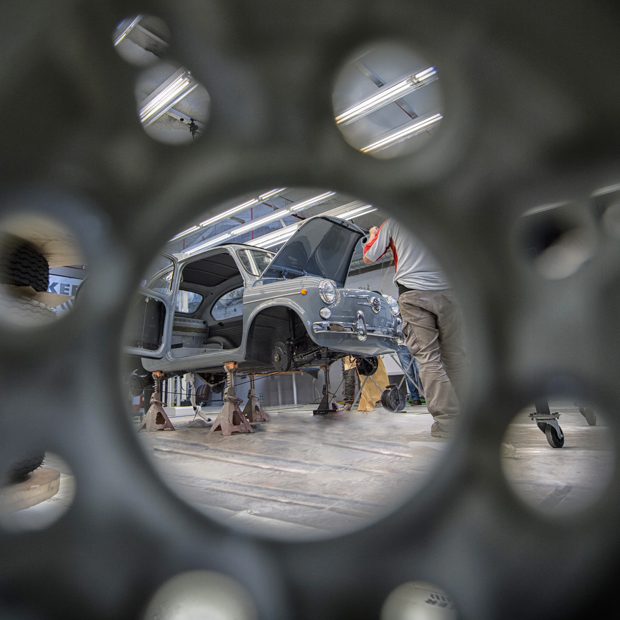 VIDEO: SEAT restores 600 for Automobile Barcelona