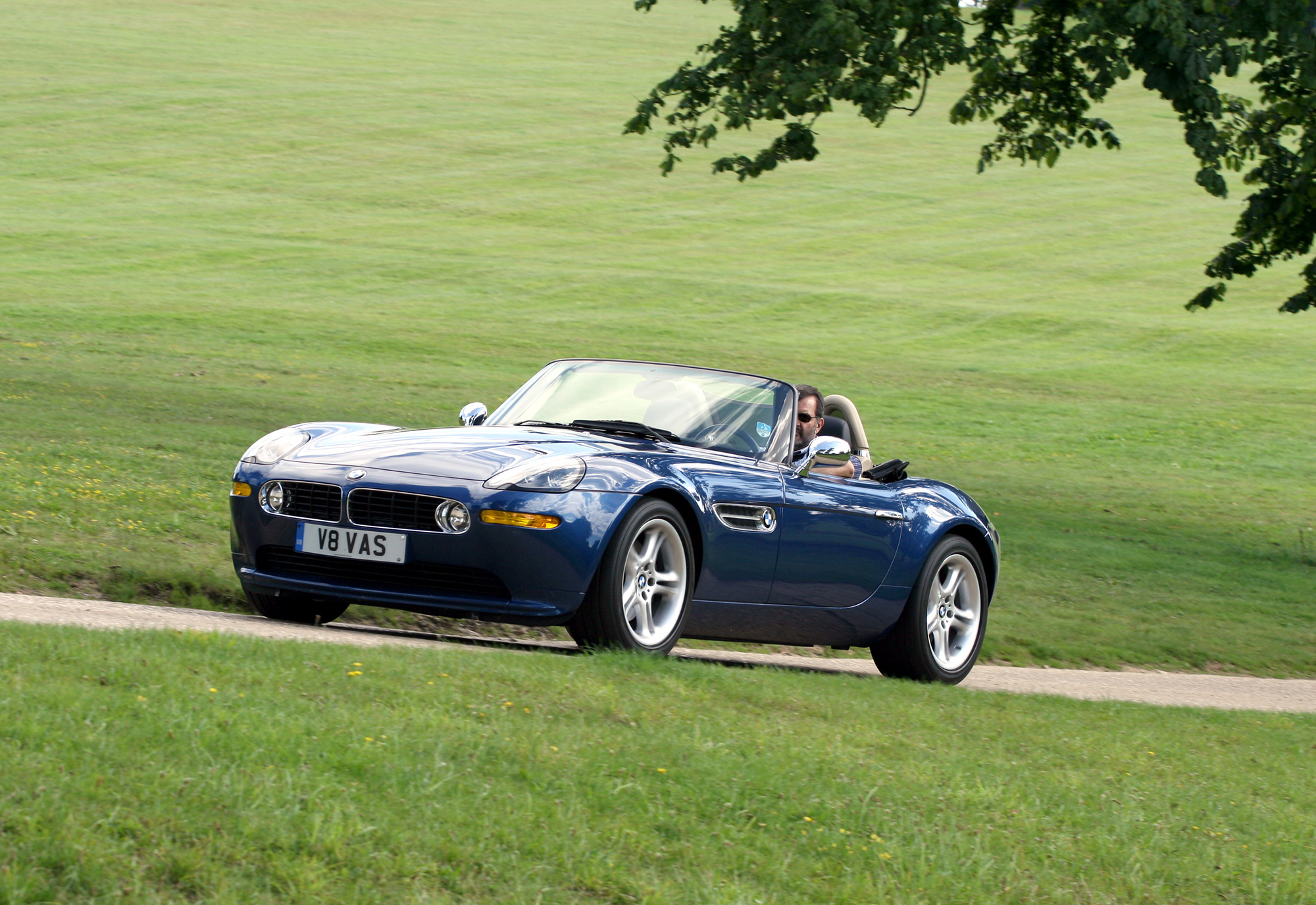 2000-BMW-Z8.jpg