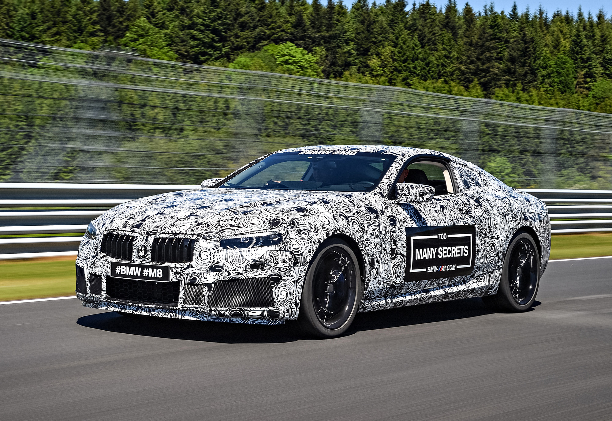 P90261536_highRes_m-festival-bmw-m8-pr.jpg