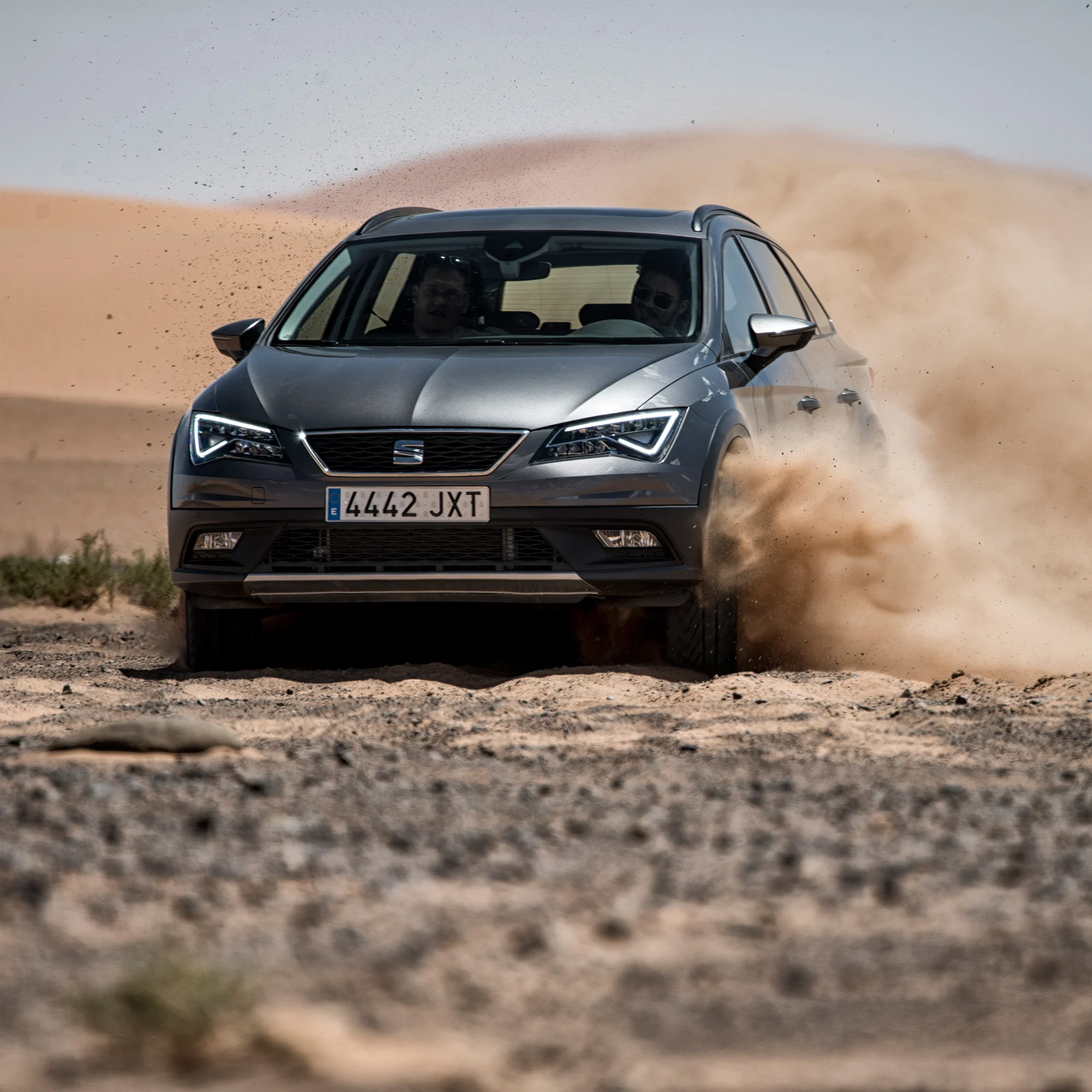 VIDEO: SEAT Leon X-Perience tackles Sahara challenge
