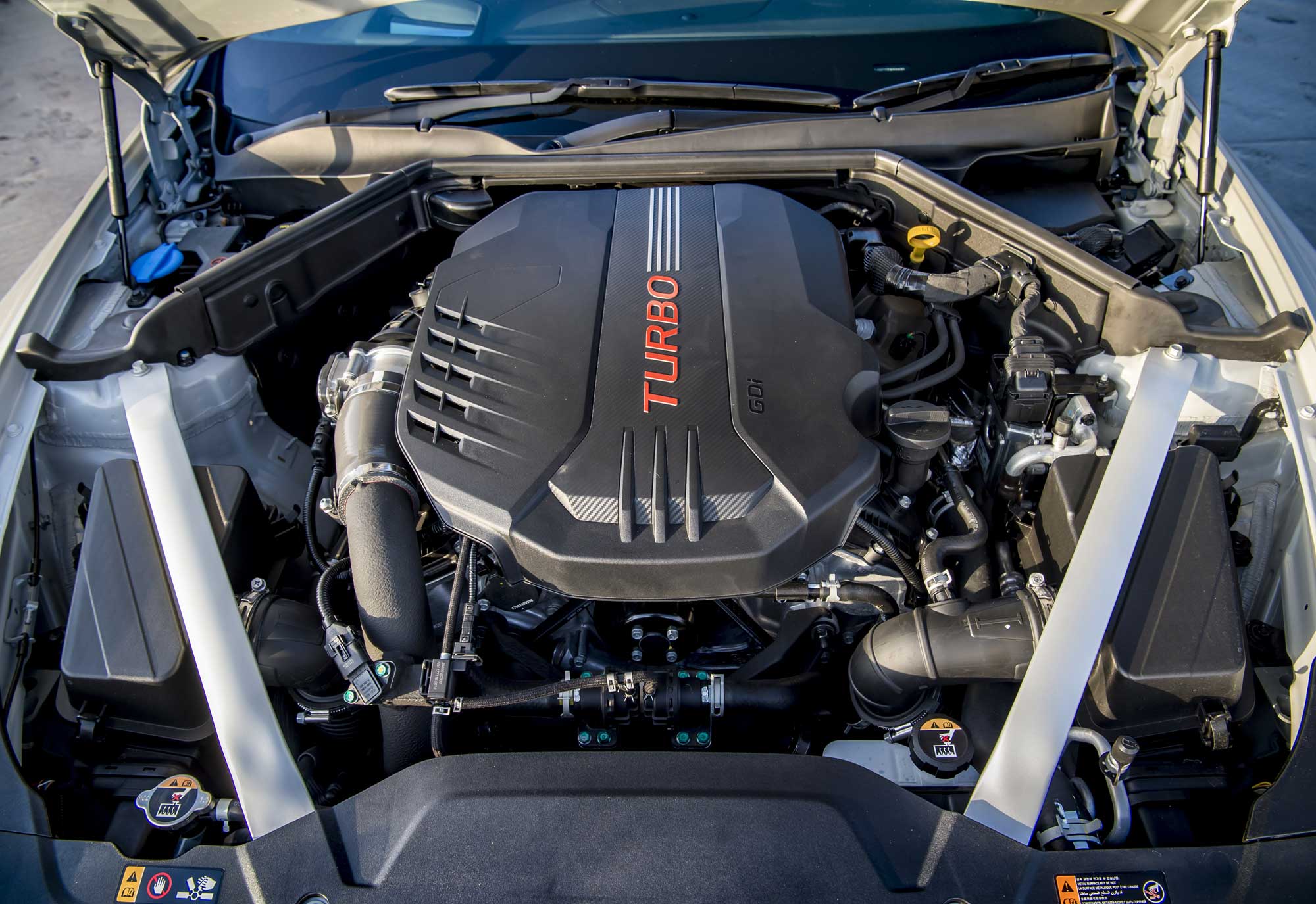 Kia-Stinger-GTS-grey_059.jpg