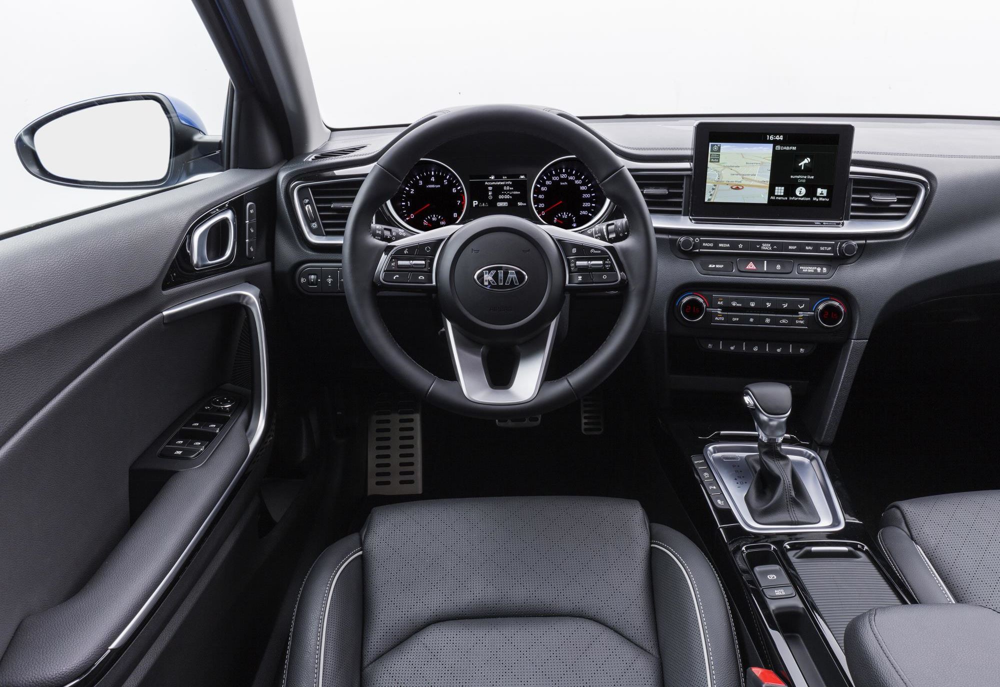 Kia Ceed Interior 0010.jpg
