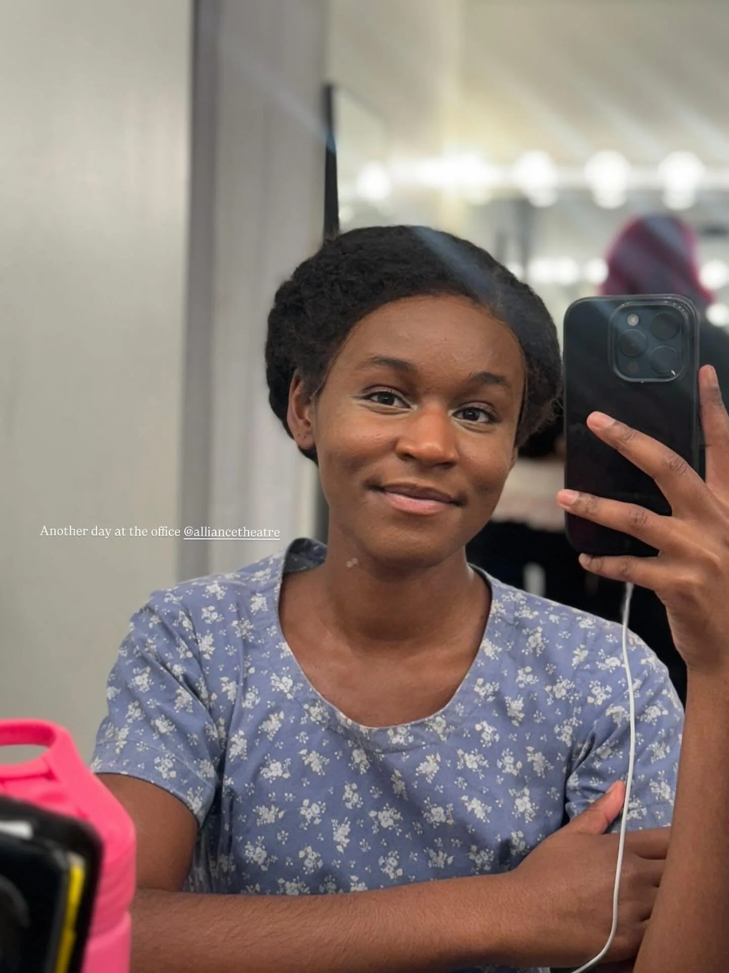 @alaysiarenayduncan in her wig and costume for Covenant @alliancetheatre 
Wig front ventilating adjustment by me/ style by me
Costume Design: Shilla Benning 

#wig #wigstyle #wigdesign #wigmaking #wigmaker #customwig #naturaltexturewig
