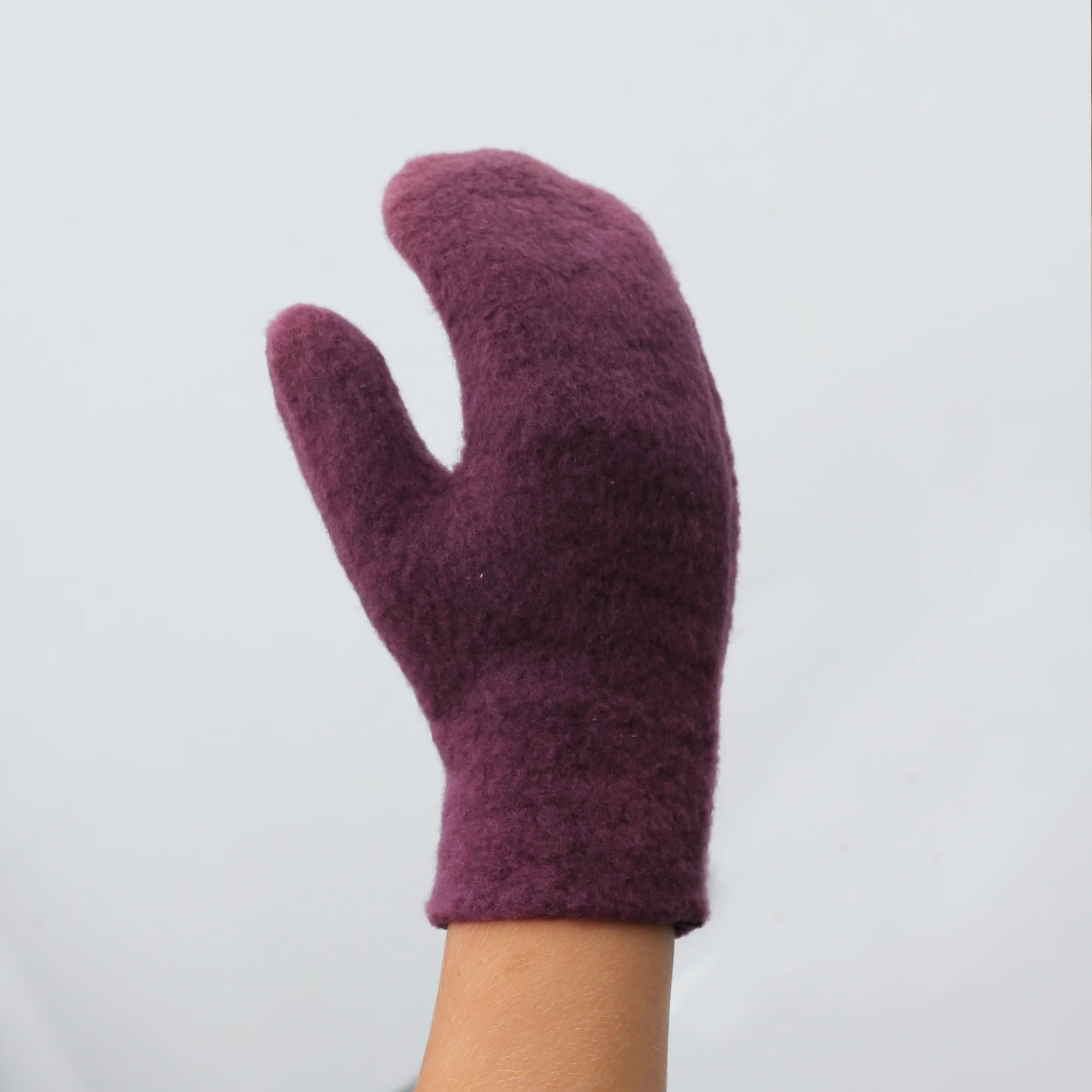  Mittens €23,- &nbsp; &nbsp;   Order Here   