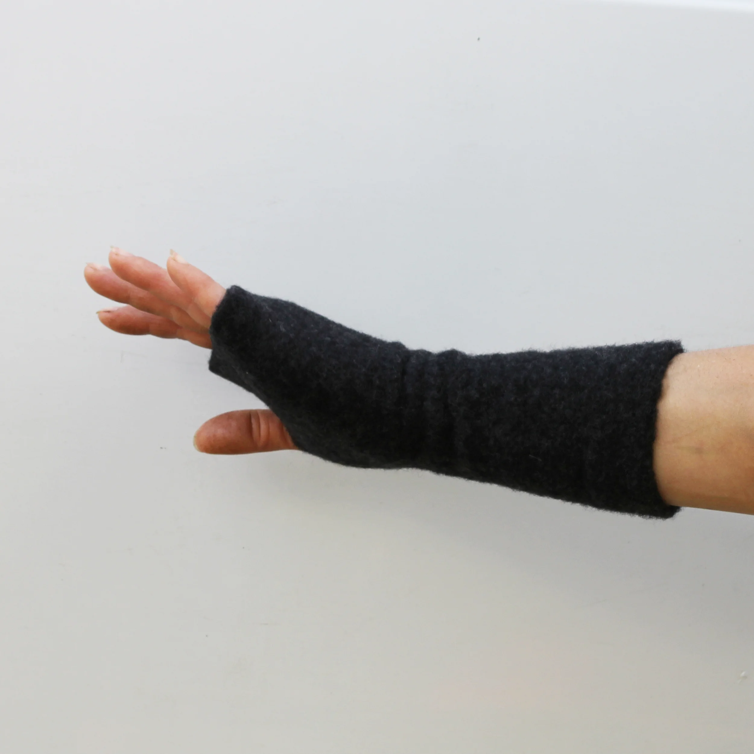  Long Handwarmers €18,- &nbsp; &nbsp;  Order Here   
