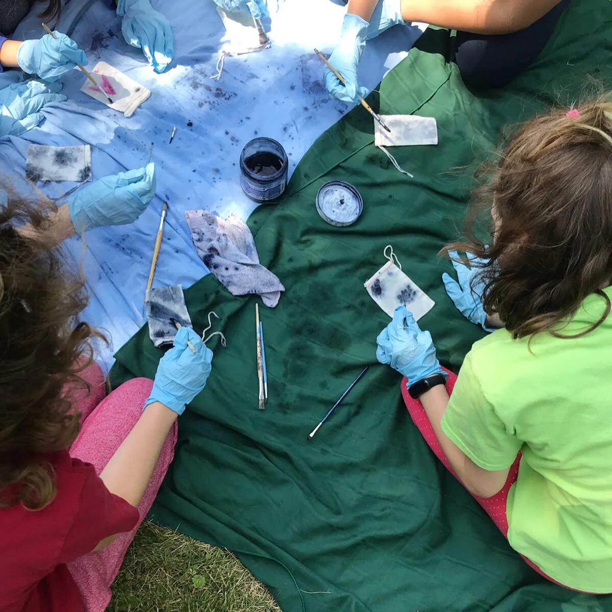 Eco-printing workshop with Ottawa Art Gallery ‘Art in the Woods’ campers lead by Gillian King, Carp Ridge Eco-Wellness Centre , Carp, On, 2019