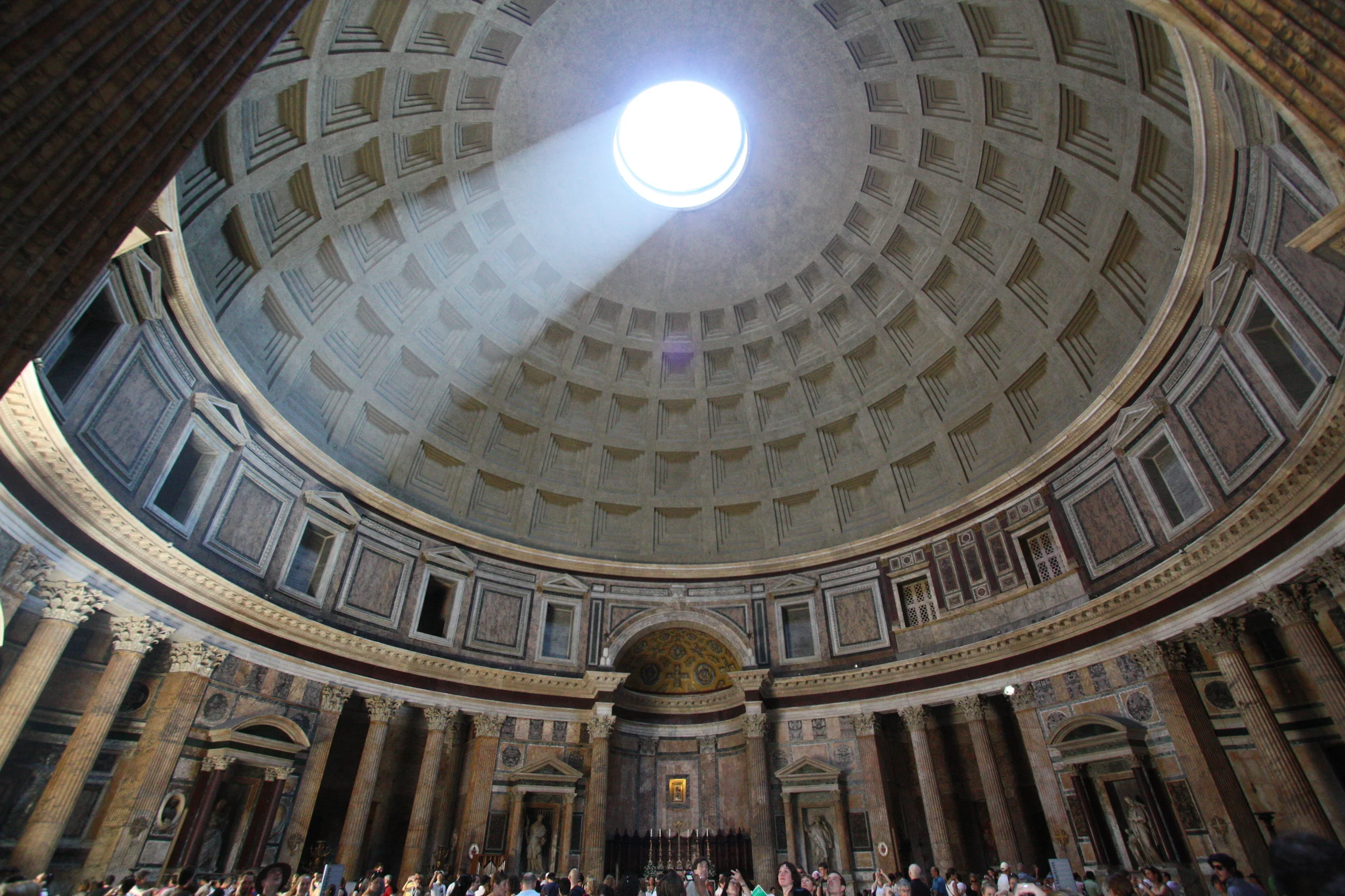 Internal_Pantheon_Light.JPG