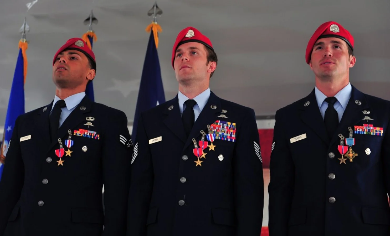 Airmen Refuse to be captured Awarded The Airforce Cross 