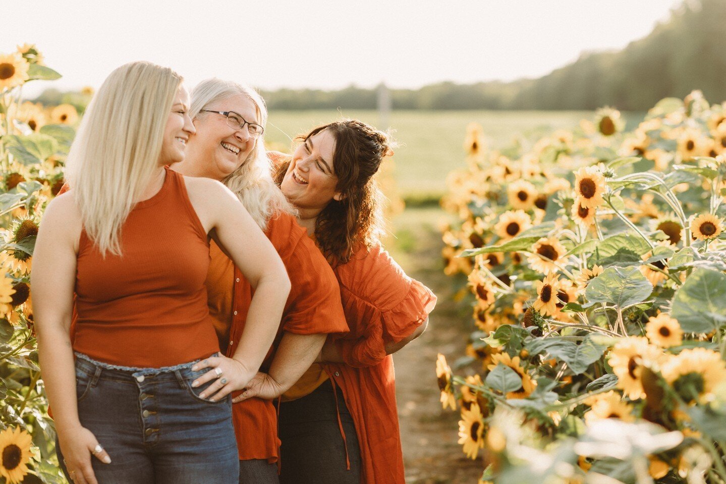 &quot;A son's a son 'til he takes a wife
But I'll be your daughter for the rest of my life&quot; - 
Emma White #mothersanddaughters 

#sunflowersession #sunflowerfield #sweetsummertime