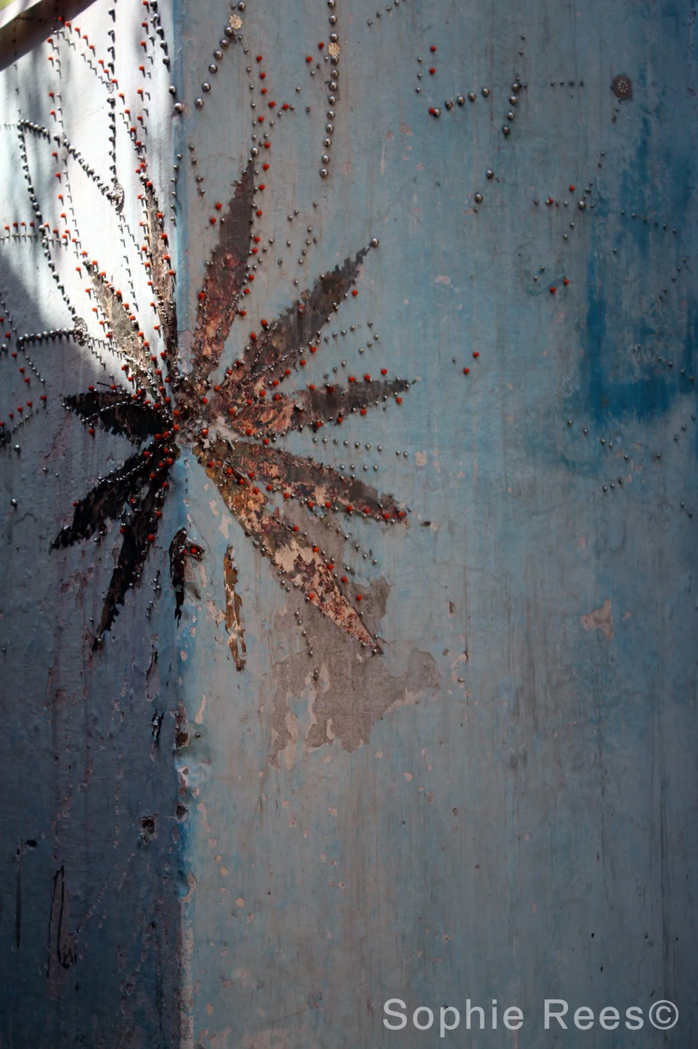 Blue Wall, Varanassi, 2013