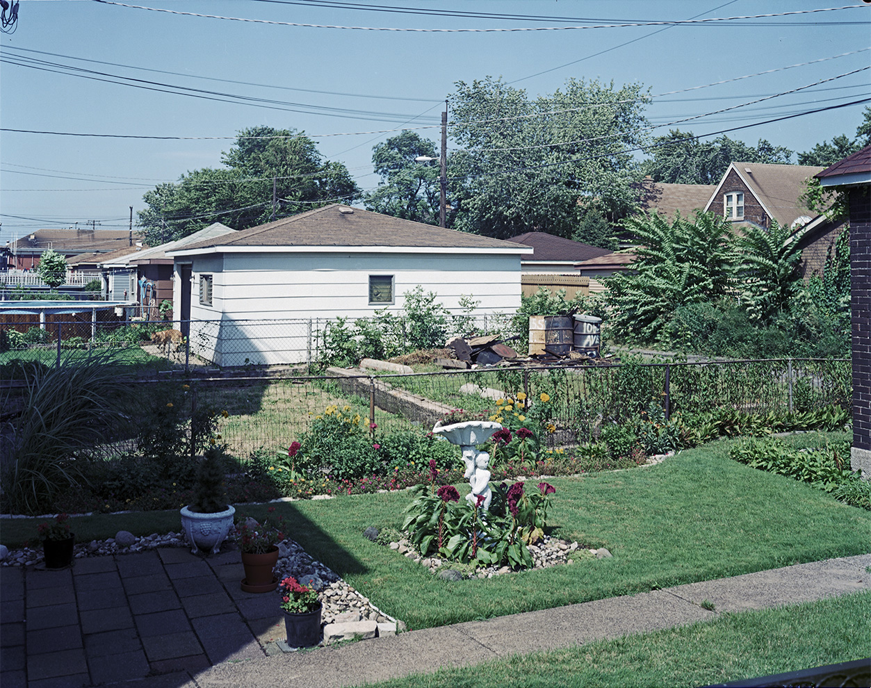 BackyardsEastSideChicago1987.jpg