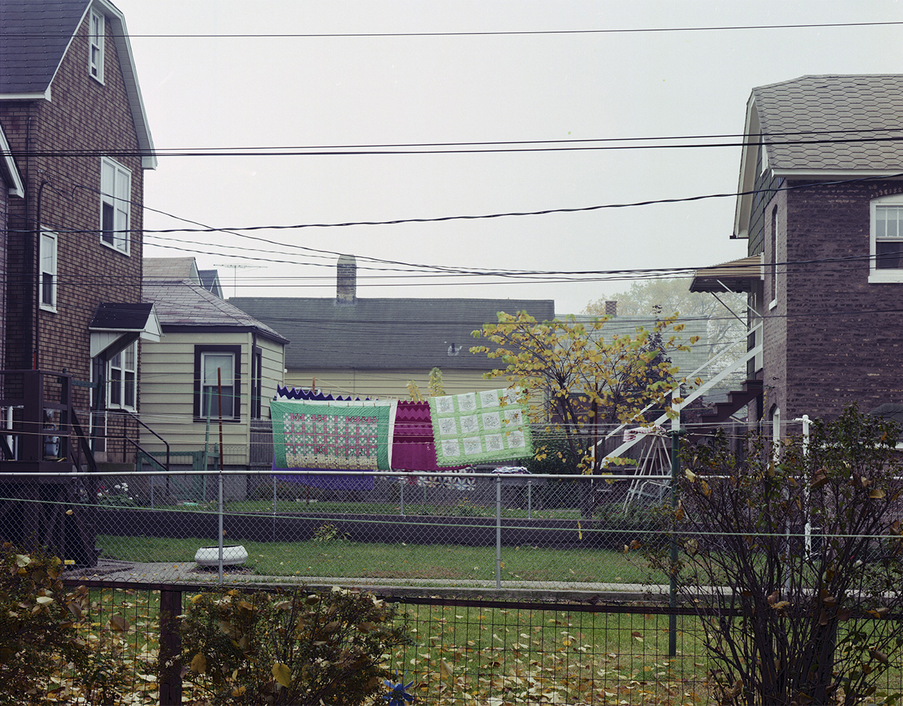 Backyards, clothesline,Whiing 1987.jpg