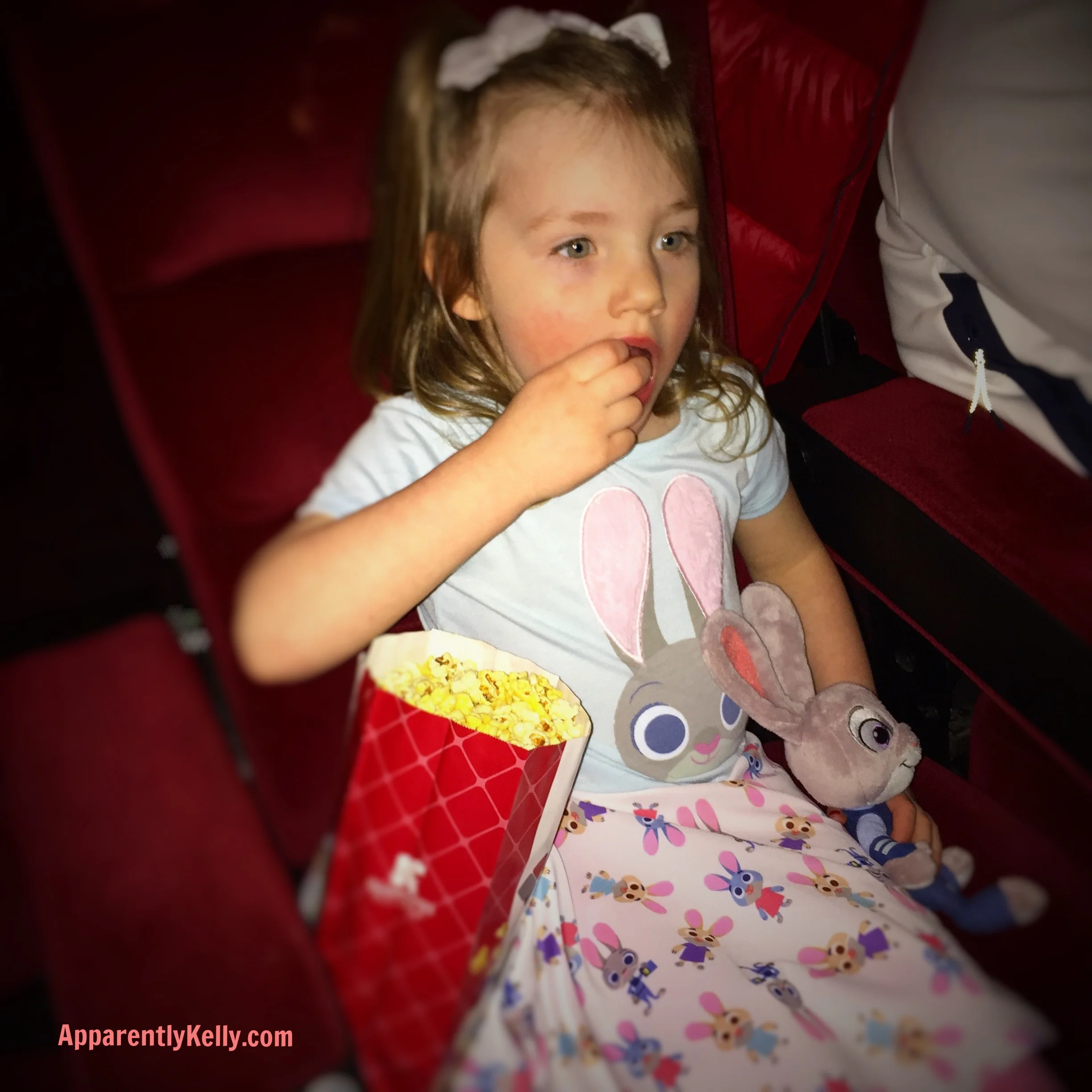 Top 10 Reasons Zootopia is an AWESOME Movie!