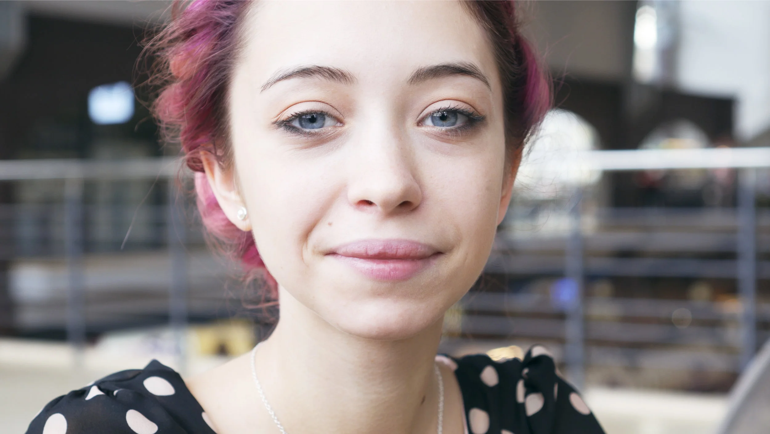 Woman with pink hair_retouched.jpg