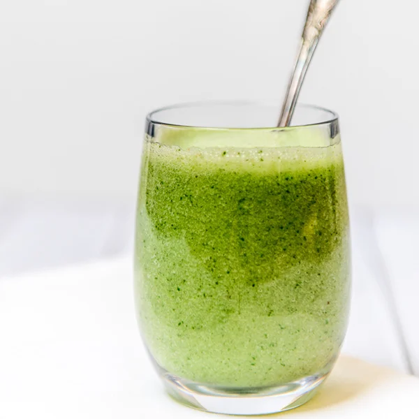 Style Fragment_Green Apple Kale Super Juice.jpg