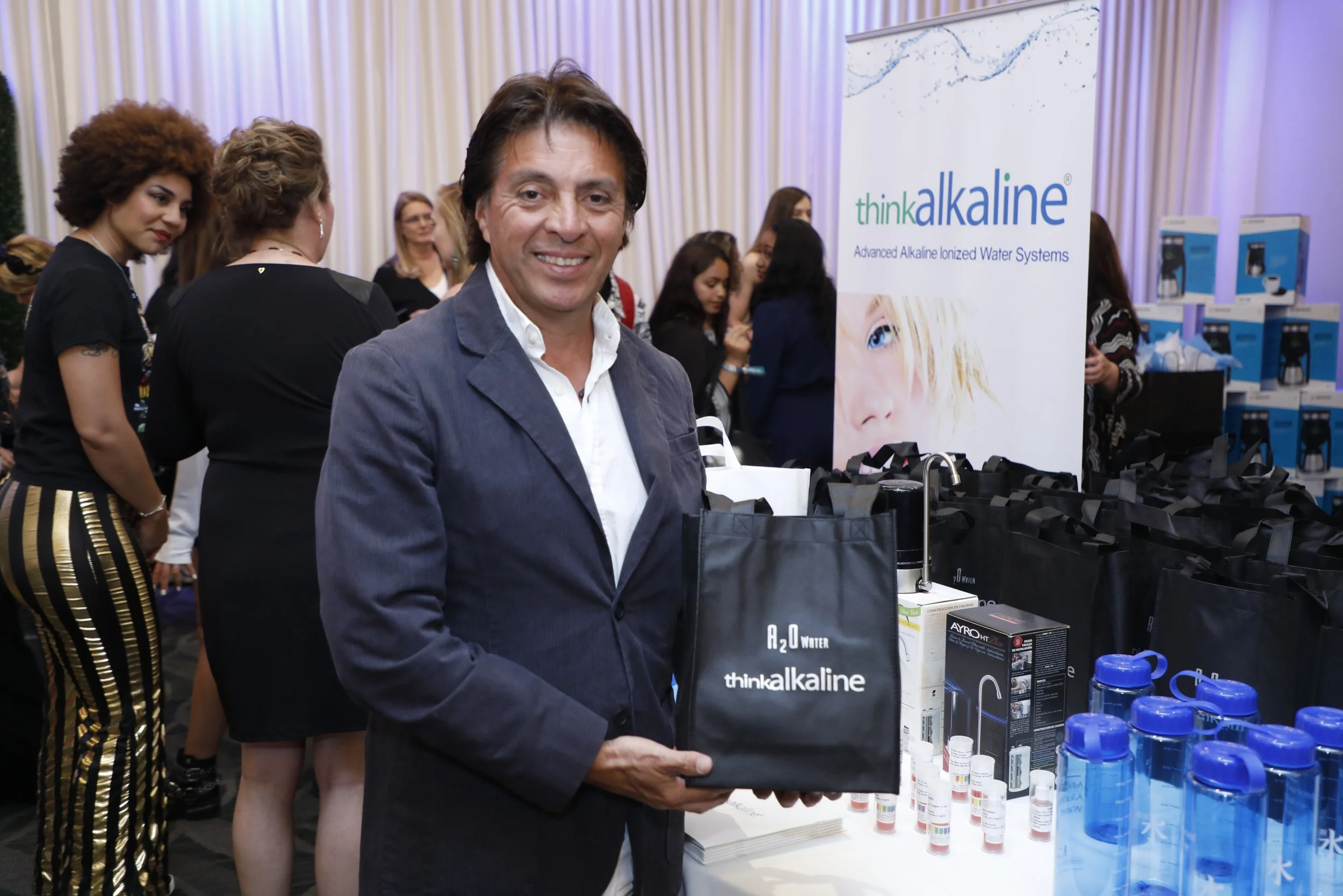 061418_secretroomevents_EF_Alkaline.045.JPG