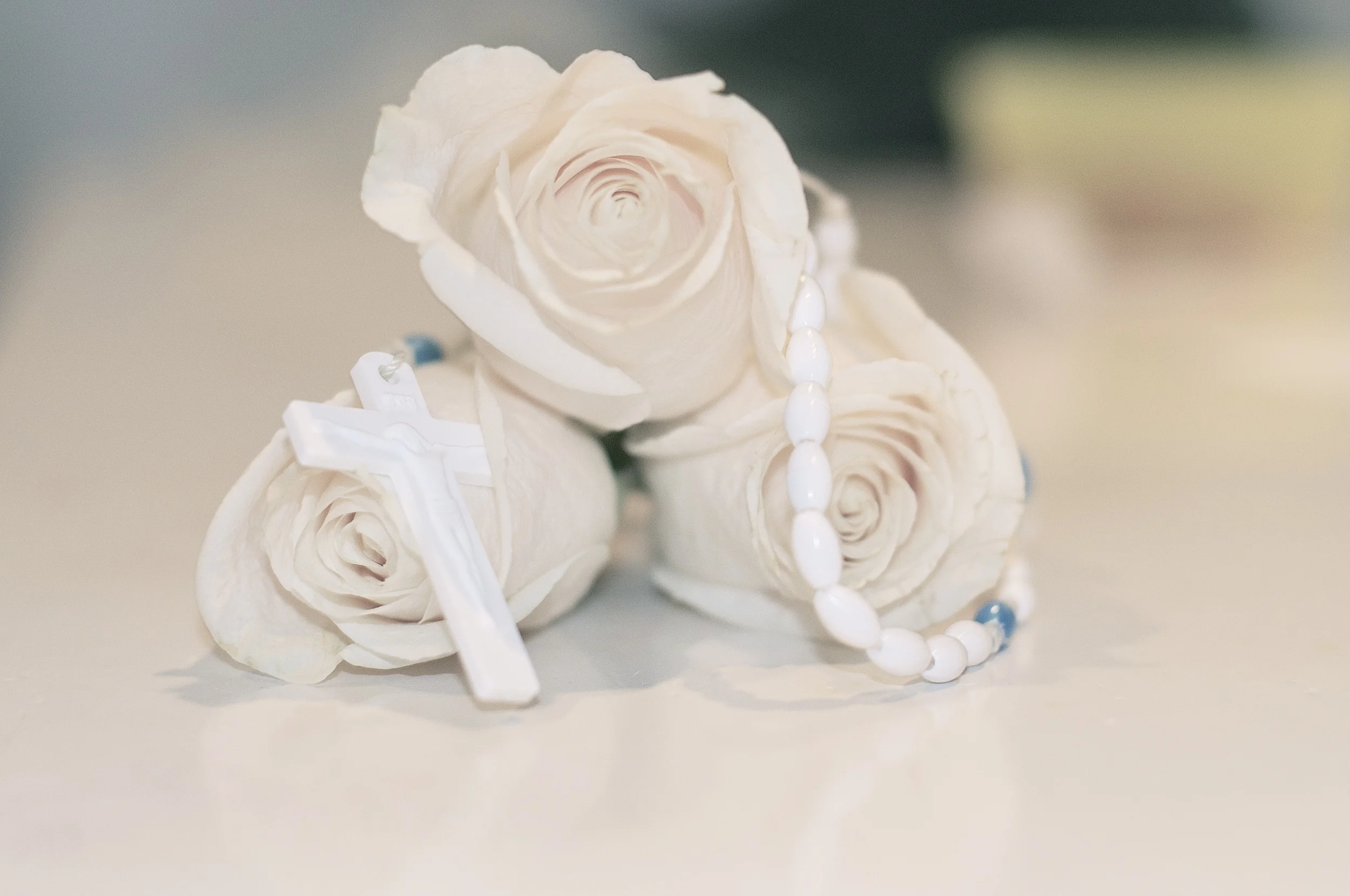 8 Reasons Why the Rosary is a Prayer Everyone Should Know and Love...