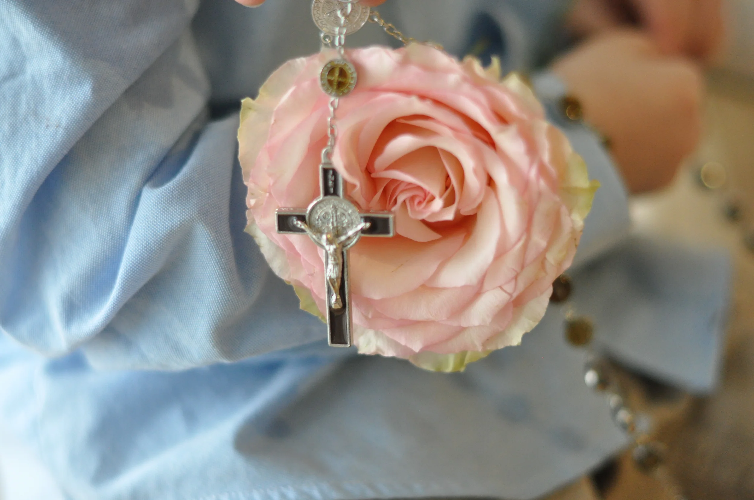 17 Inspiring Quotes on the Rosary Prayer