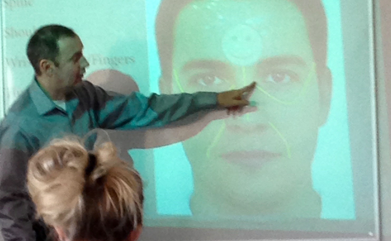 CT explaining how to diagnose physical trauma using face reading, Denmark 2016.