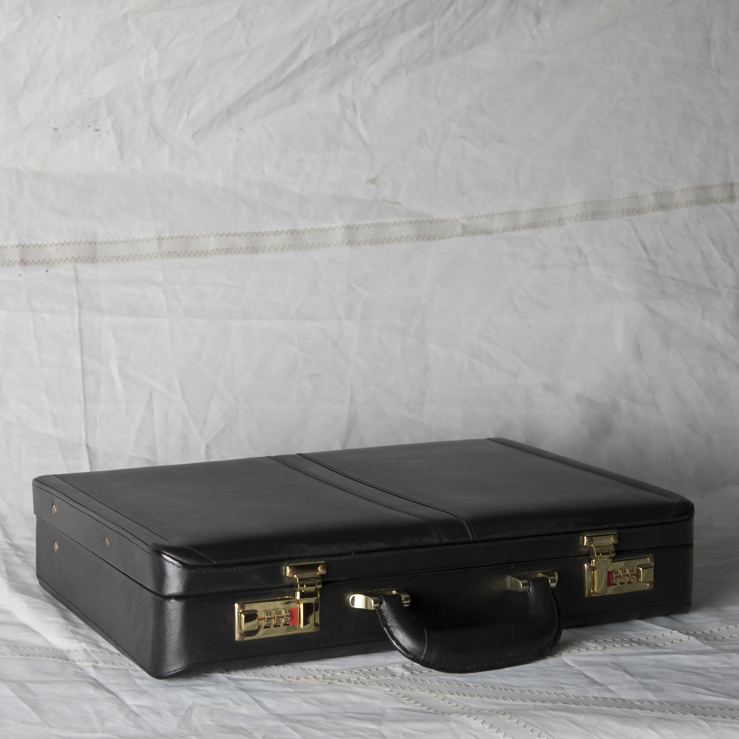 PH-LUGGAGE01.jpg