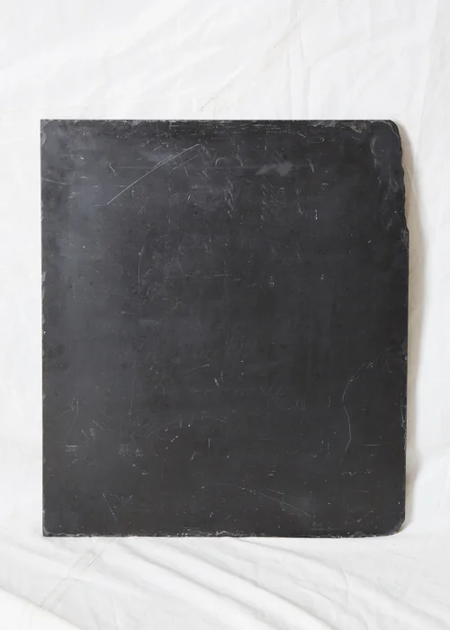102936 30" x 26" $150 / week
