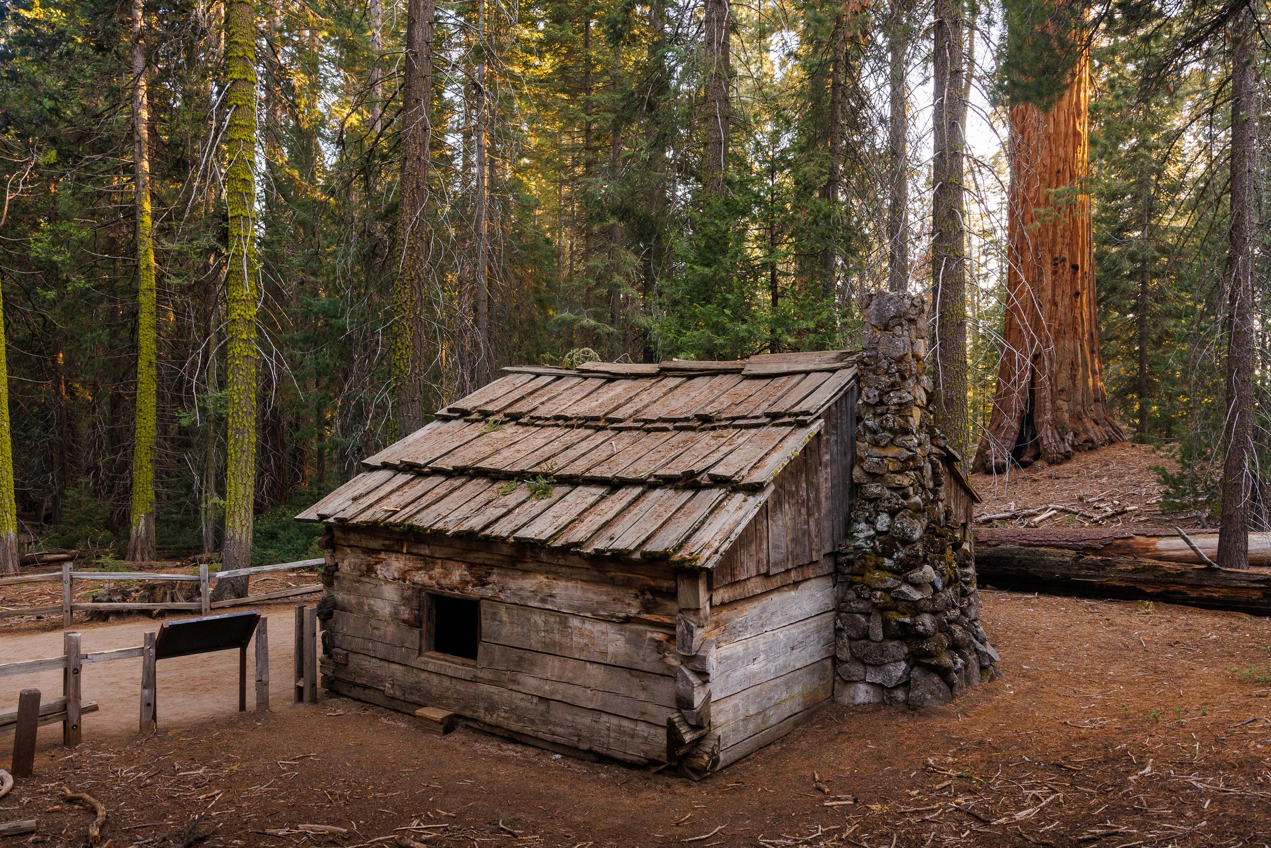 General Grant Trail Near Sunset Gamlin Cabin Kings Canyon National Park CA Majestic Mountain Loop credit Daniel Chui May 2022.jpg