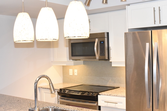 Kitchen2.jpg