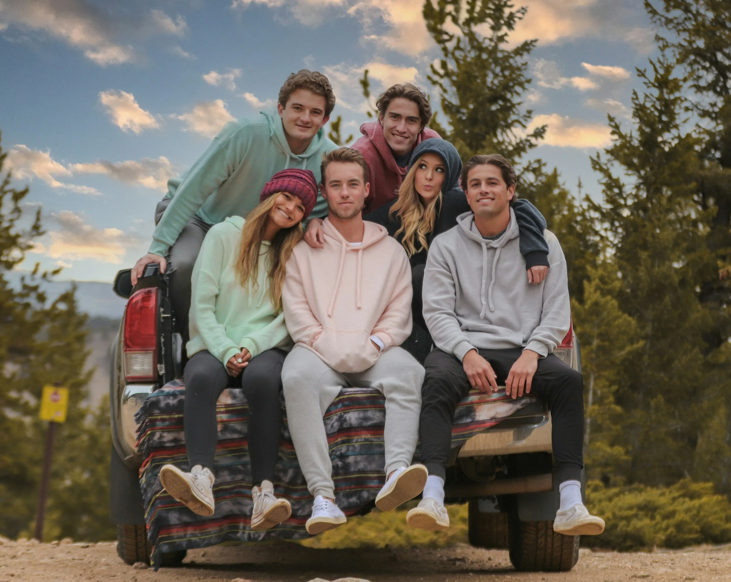 20 Tips to Make Planning Family Reunions and Group Getaways Simple