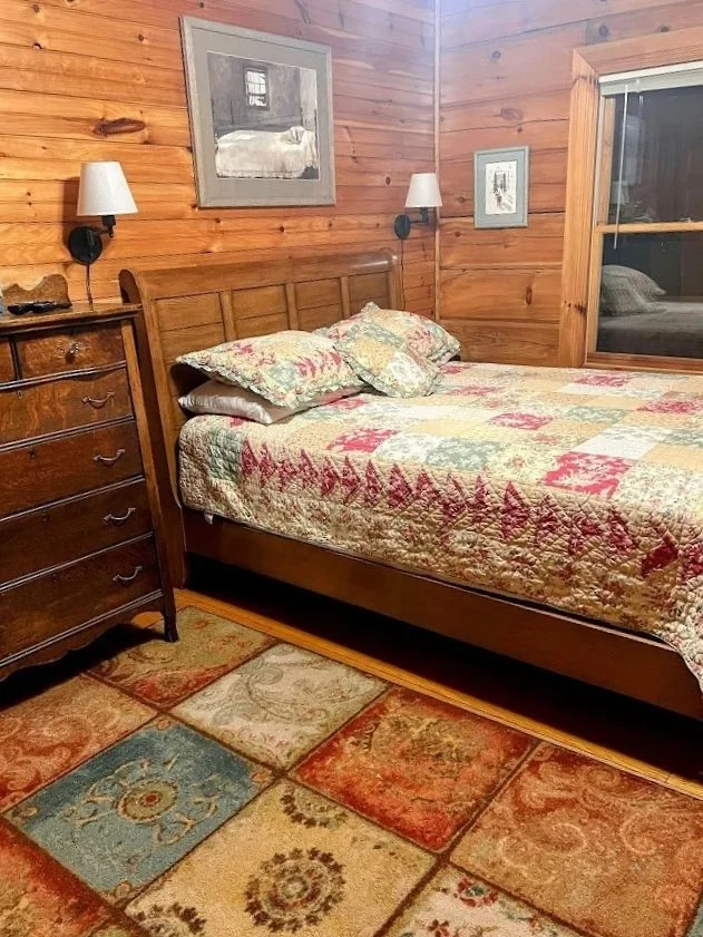  Comfy bed at Laurel Cove 