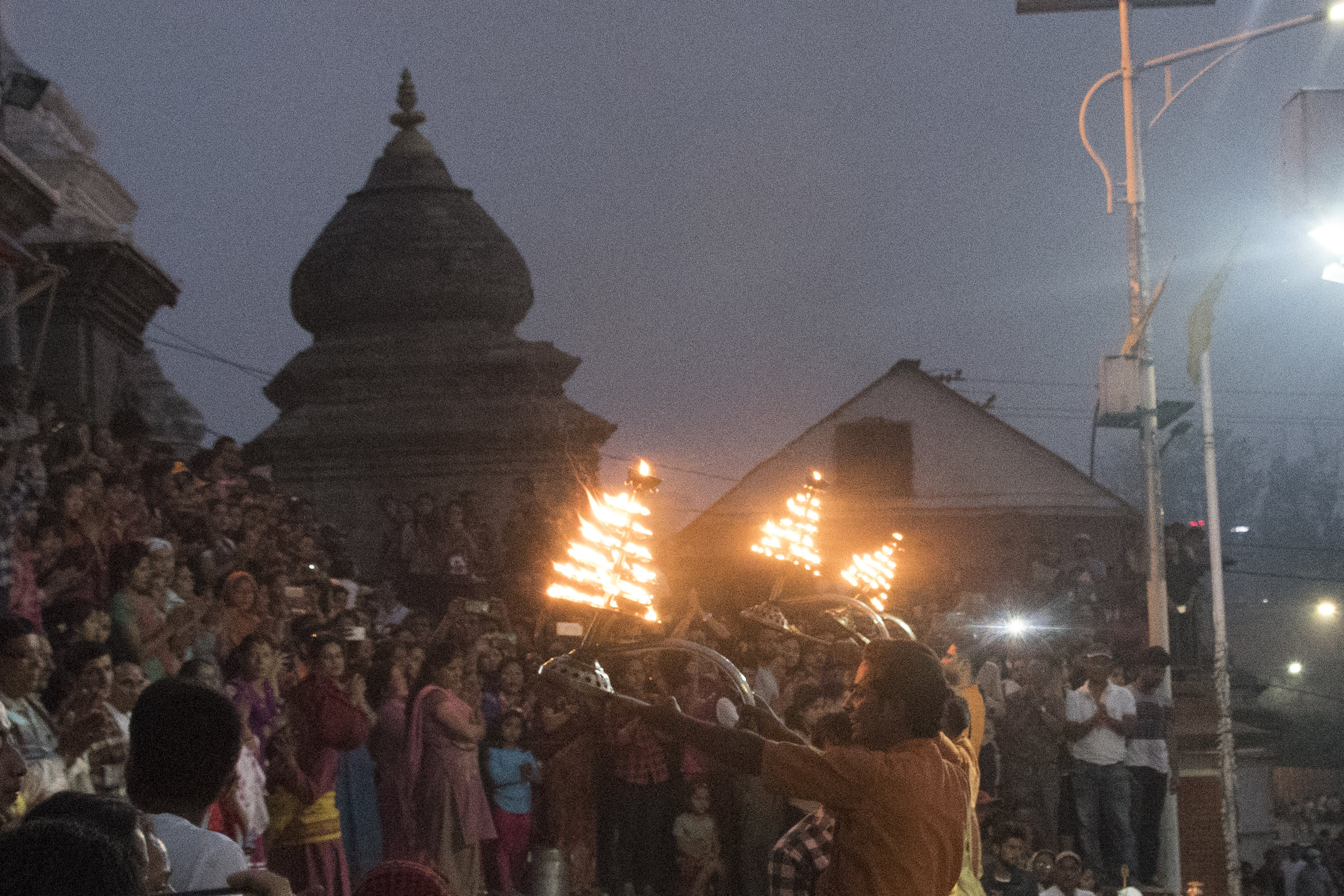 mck nepal 2017 pashupathinath ritual best DSC_1727-Recovered.jpg