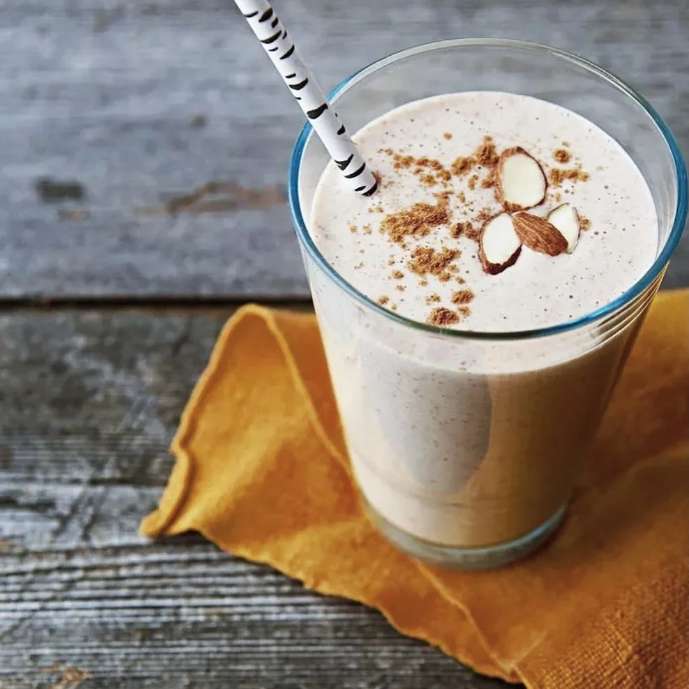 A healthy delicious fall protein smoothie 🌻 

1 small frozen banana
1 cup unsweetened milk of choice
2 tablespoons almond butter
2 tablespoons unflavored protein powder
1 tablespoon sweetener of your choice 
&frac12; teaspoon ground cinnamon
4-6 ice