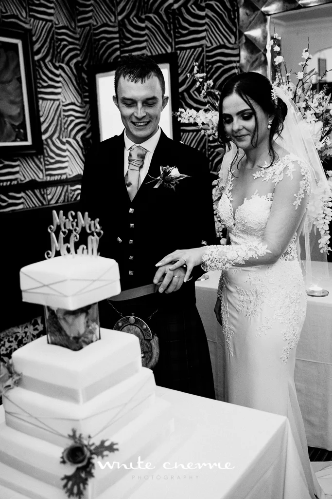 White Cherrie, Edinburgh, Natural, Wedding Photographer, Kayley & Craig previews (34 of 45).jpg