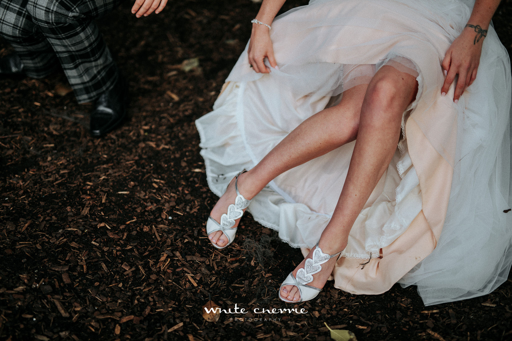 White Cherrie - Hannah & Gemma-55.jpg