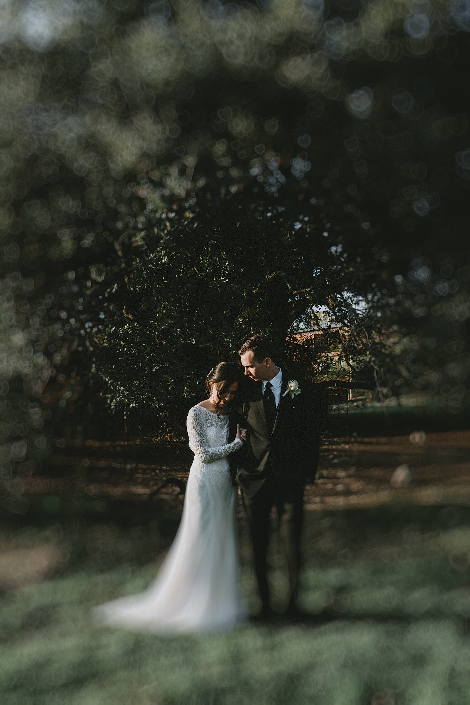 asutinwedding-elizabethandcaleb-brodiehomestead-texaswedding-brideandgroom-81.jpg