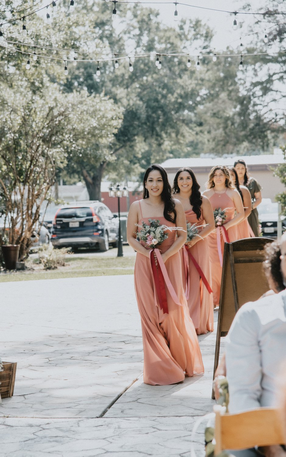 lagronewedding-kaylaandjarrett-houstonwedding-texasweddings-bride-groom-weddingdress-hodgepodgelodge-weddingvenue-loscastrophotography-5.jpg