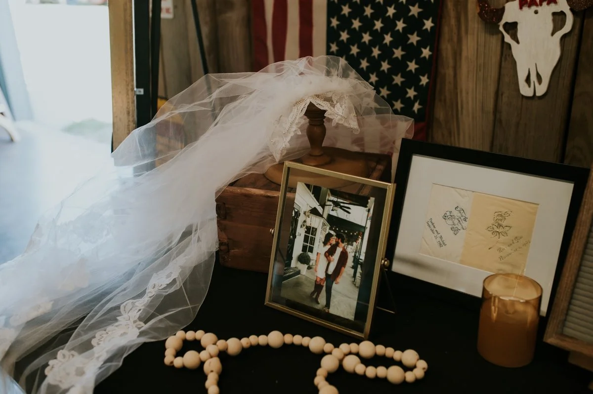 houstonwedding-galvestonwedding-houstonphotographer-texaswedding-dyiwedding-houstonweddings-loscastrophotography-36.jpg
