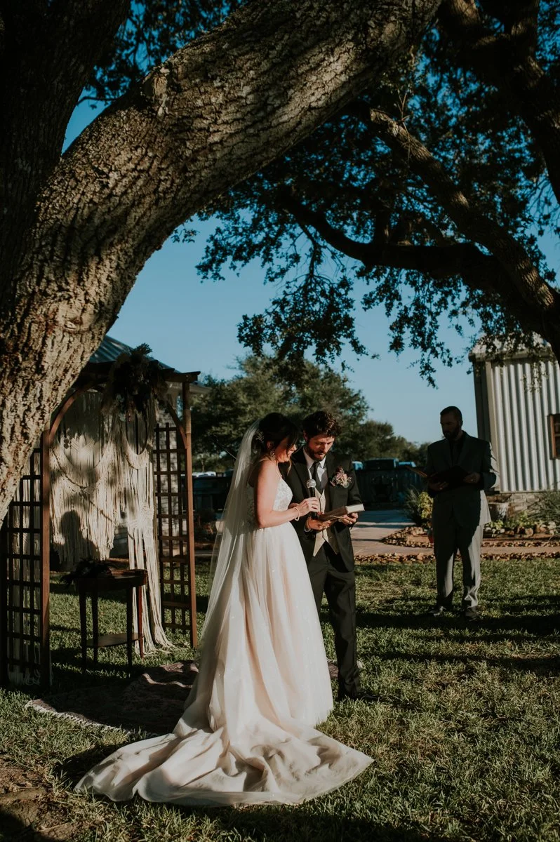 houstonwedding-galvestonwedding-houstonphotographer-texaswedding-dyiwedding-houstonweddings-loscastrophotography-46.jpg